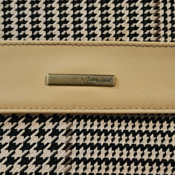 Carryland Purse - Picture 5 of 16